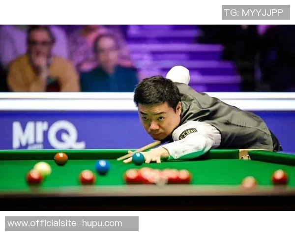 丁俊晖与卡斯尔激战正酣比分悬念不断引人关注