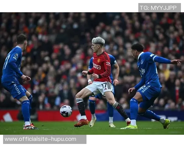 曼联与曼城历史交锋比分回顾及精彩瞬间分析